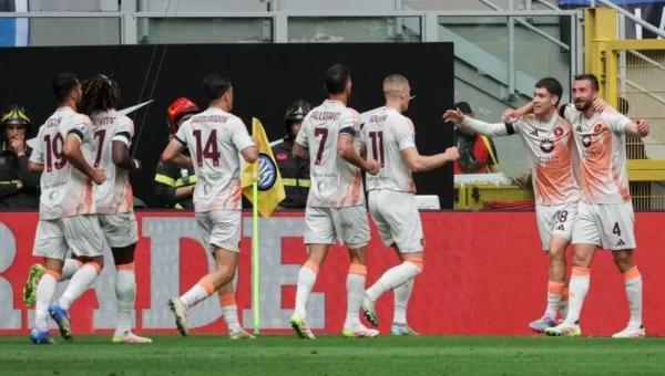 Μεγάλη νίκη της Ρόμα στο Μιλάνο, έβαλε... φωτιά στην κορυφή