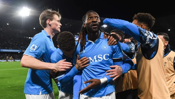 Με την δύναμη της έδρας!