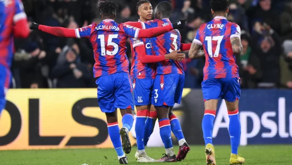 Ανώτερη η Κρίσταλ Πάλας