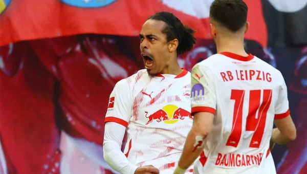 Bundesliga: Λειψία-Μπάγερν 3-3, αναβολή στη στέψη!