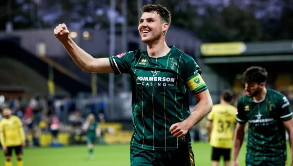 Β' Ολλανδίας: Για την ανατροπή η Ντεν Χάαγκ