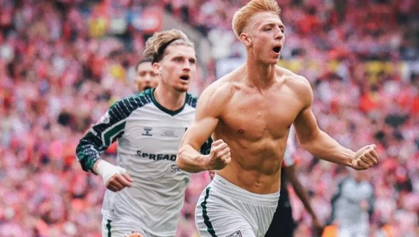 Σέφιλντ Γιουνάιτεντ - Σάντερλαντ 1-2: Οι μαύρες γάτες ξανά στην Premier League! 