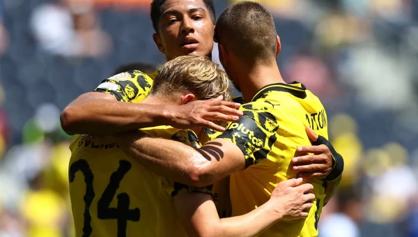 Παγκόσμιο Κύπελλο Συλλόγων: Στους 16, Ντόρτμουντ και Φλουμινένσε