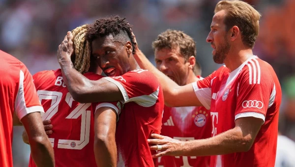 Μπάγερν δέκα αστέρων!