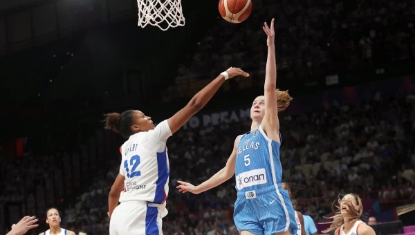 Γαλλία - Ελλάδα 92-56: Βαριά ήττα, τελικός με Τουρκία