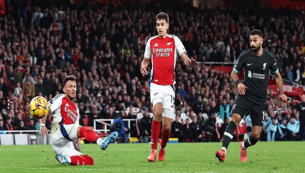 Πρέμιερ Λιγκ: Ματσάρα με πολλά γκολ στο «Άνφιλντ»