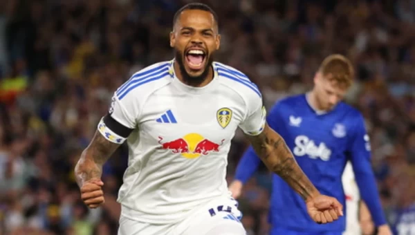 Επιστροφή στην Premier League με νίκη για τη Λιντς