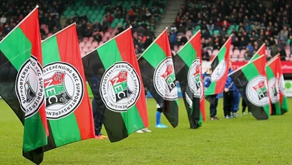 Με το... δεξί η Ναϊμέγκεν!