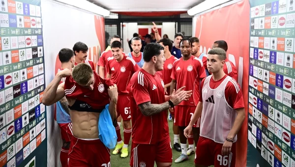 Συνδυασμοί με Μπαρτσελόνα, Ολυμπιακό