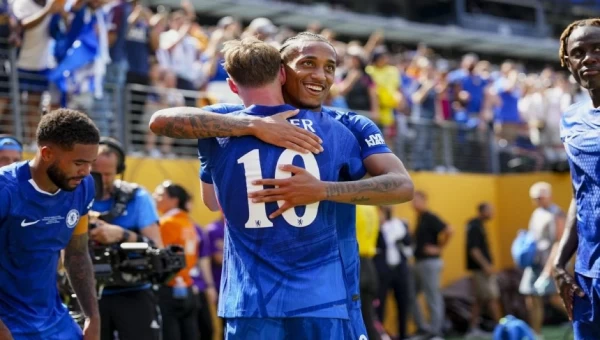 Mε τα “βαριά” χαρτιά!