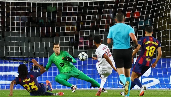 Champions League: Η Μπάρτσα το ρεκόρ, η Παρί τη νίκη