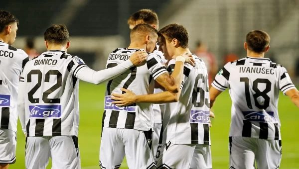 Παίρνει φωτιά το πρωτάθλημα με ειδικά στοιχήματα!