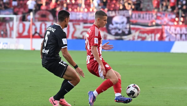 Απόλυτο στο Καραϊσκάκη