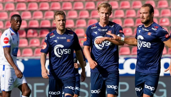 Με ΠΑΣ και Βίκινγκ