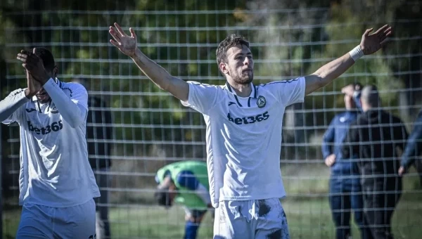 AEK: Προβάρει τα κιτρινόμαυρα ο Γκεοργκίεφ!