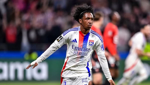 Με την ανωτερότητα της Λυών