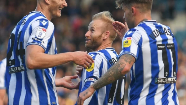 Γκολ σe Σέφιλντ και Λάρνακα