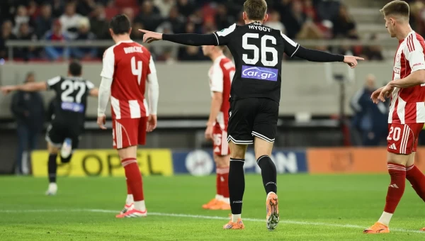 Ολυμπιακός-ΠΑΟΚ 0-2: Δικέφαλο... σόου και πρόκριση στο Γ. Καραϊσκάκης! 