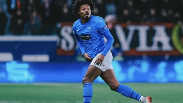 Με Πάφο και Αντβέρπ