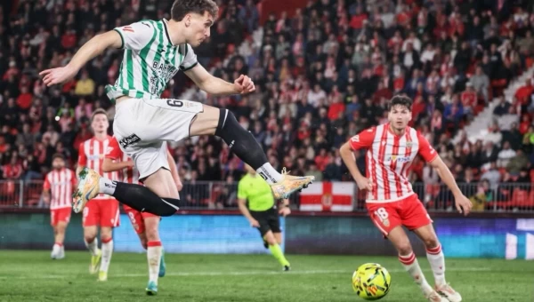 Γκολ στη Θέουτα, άσος η Βελέζ