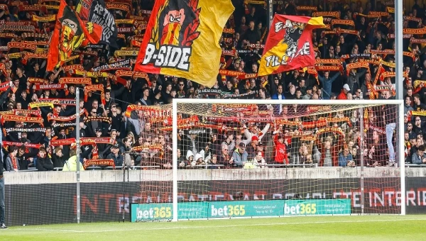 Kυριακή με γηπεδούχους!