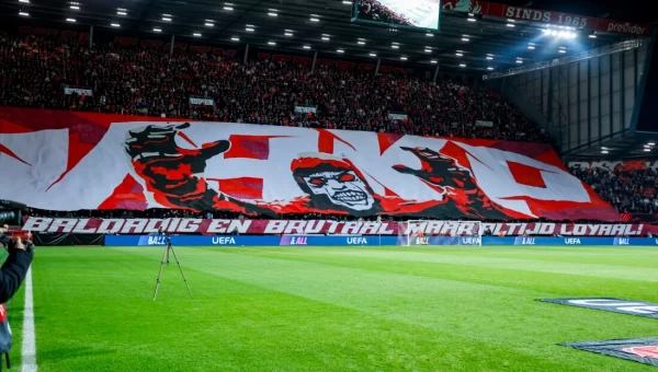 Με... φόρα η Τβέντε!