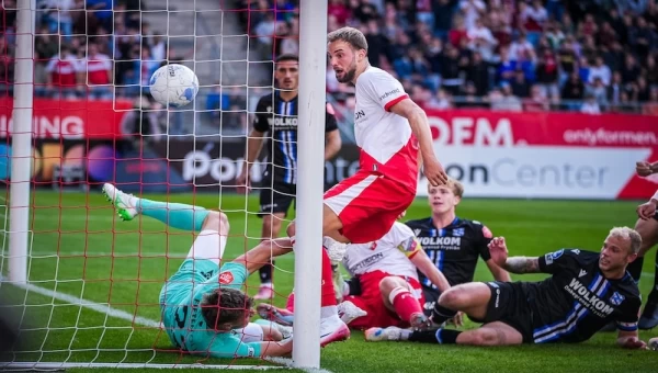 Κυριακή με γηπεδούχους!