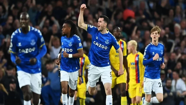 Τρίτη με γηπεδούχους!