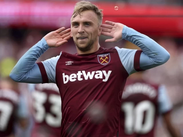 Πρέμιερ Λιγκ: Συνεχίζεται το «σφυροκόπημα» για τη Λίβερπουλ