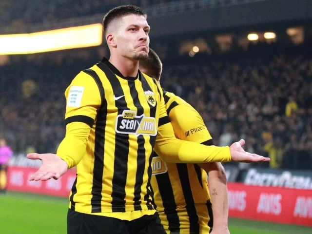 Ανατροπή κορυφής για την ασταμάτητη ΑΕΚ