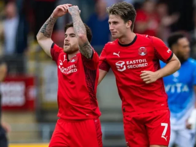 Κύπελλο Αγγλίας: Σάλφορντ - Λέιτον Όριεντ, διαφορά κατηγορίας