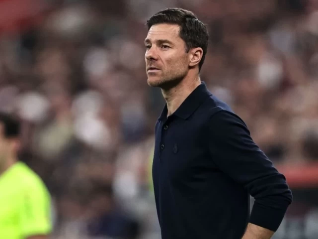 Τέλος από τη Ρεάλ ο Τσάμπι Αλόνσο, αναλαμβάνει ο Αρμπελόα