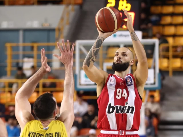 Μαρούσι-Ολυμπιακός 67-91: Νίκη-πρόβα τελικού και ανησυχία για Μιλουτίνοβ