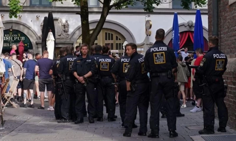 Επτά συλλήψεις Αγγλων οπαδών στο Μόναχο!