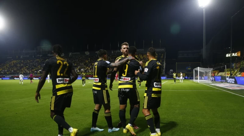 Super League: Με ανατροπή ο Αρης 2-1 τον Ιωνικό