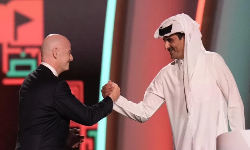 Παγκόσμιο Κύπελλο 2022: Πέρασε στην… αντεπίθεση ο εμίρης του Κατάρ!