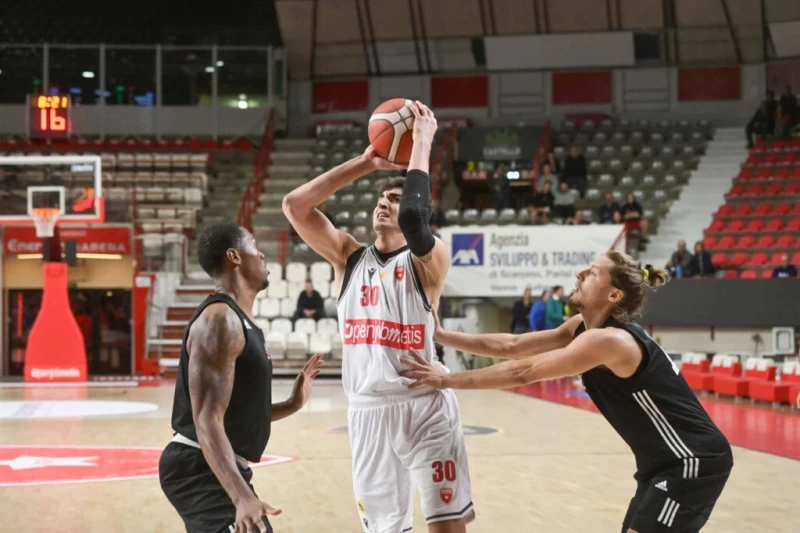 Δράση σε ACB και Lega Basket