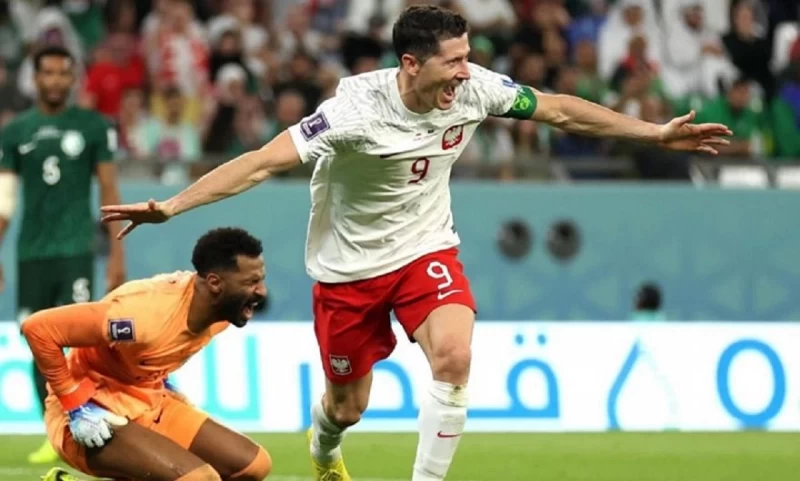 Μουντιάλ 2022: Προβάδισμα πρόκρισης η Πολωνία, 2-0 την Σαουδική Αραβία (vid)