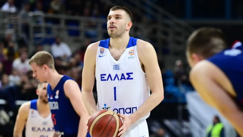 Μπασκόνια: Ανακοίνωσε τον Ρογκαβόπουλο
