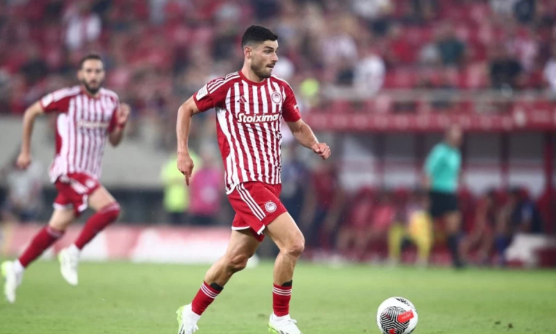 Με τα φαβορί