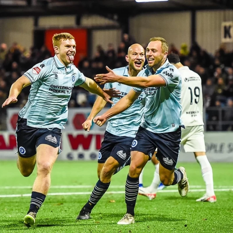 Διπλά η Ντε Γκράαφσαπ και η Ομόνοια