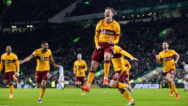 Γκολ στο Μάδεργουελ, διπλό η Εστεγκλάλ