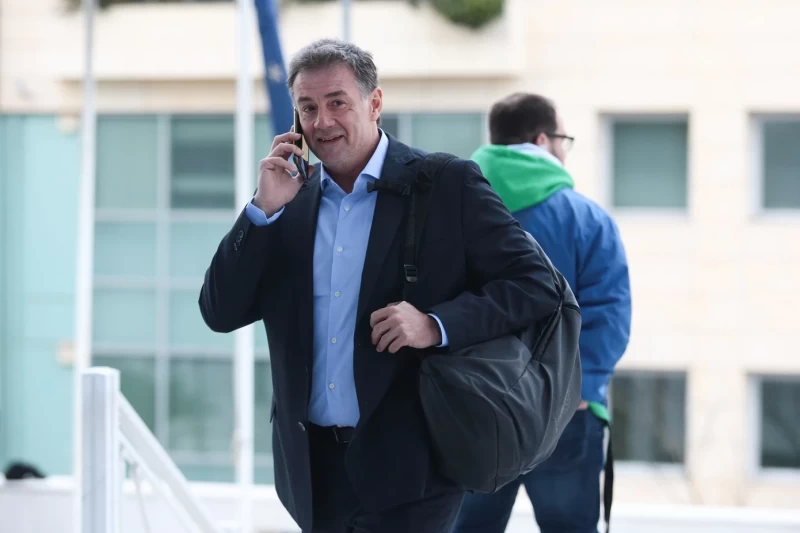 Ρουμανία: Επίθεση στον Κύρο Βασσάρα από το αφεντικό της Βολουντάρι