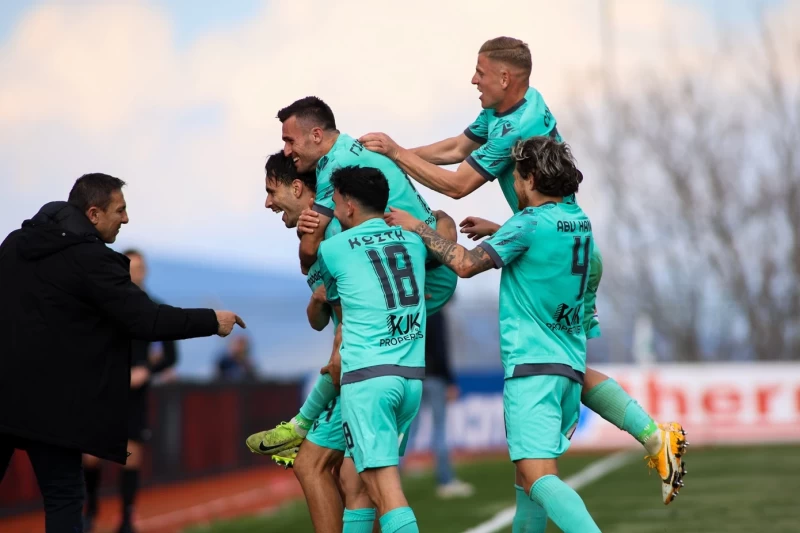 Λεβαδειακός – Πανσερραϊκός 3-0: Παραμονή με στυλ