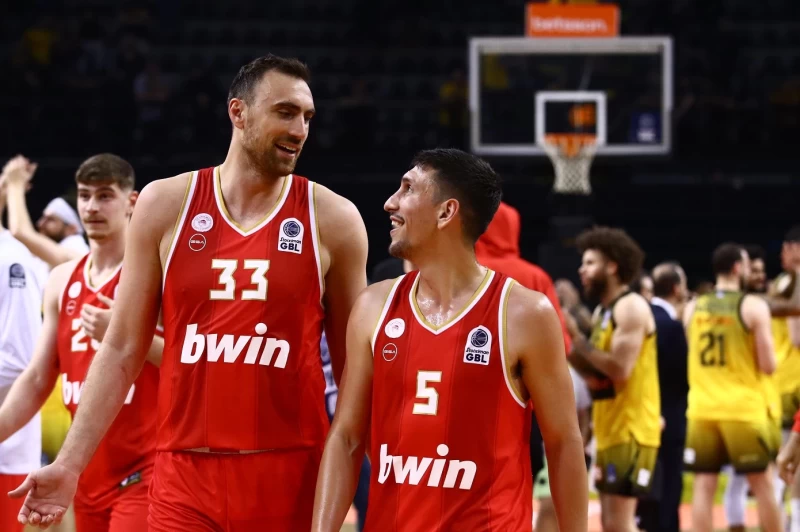 ΑΕΚ - Ολυμπιακός 64-90: Ραντεβού μετά το Αμπου Ντάμπι
