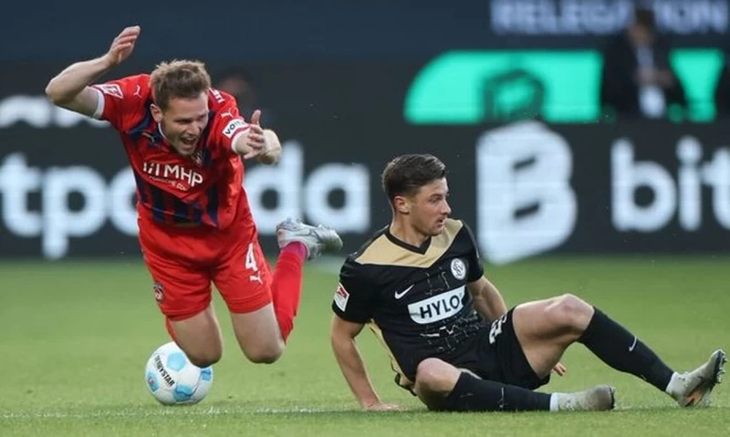 Bundesliga: Έλβερσμπεργκ - Χαϊντενχάιμ, χωλαίνουν αμυντικά!