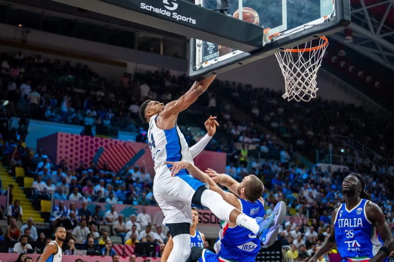 Ελλάδα - Ιταλία 75-66: Άνοιξε τον δρόμο για τους «16»!