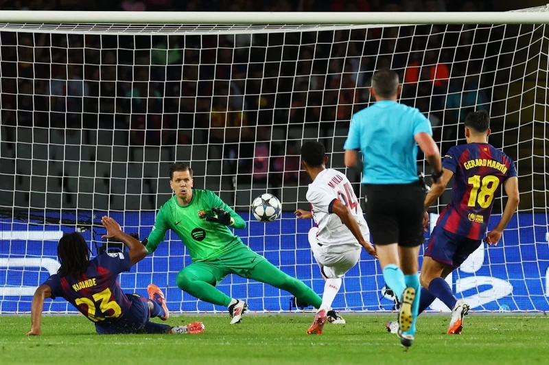 Champions League: Η Μπάρτσα το ρεκόρ, η Παρί τη νίκη