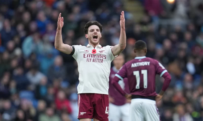 Συνεχίζει ακάθεκτη η Άρσεναλ