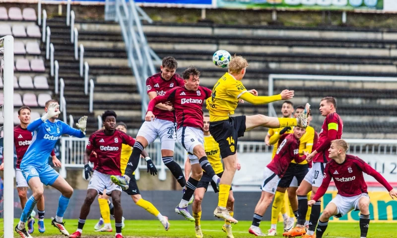 Γκολ σε Μπρνο και Θαμόρα